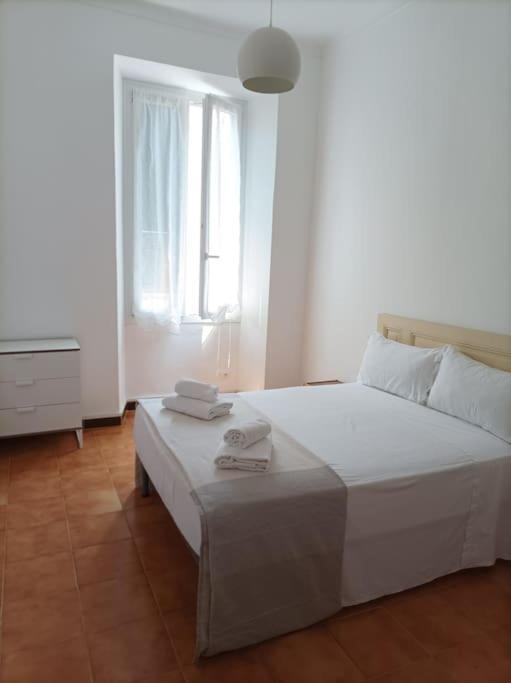 Nuova Casa Aprosio, Centrale E Vicina Al Mare Ventimiglia Kültér fotó